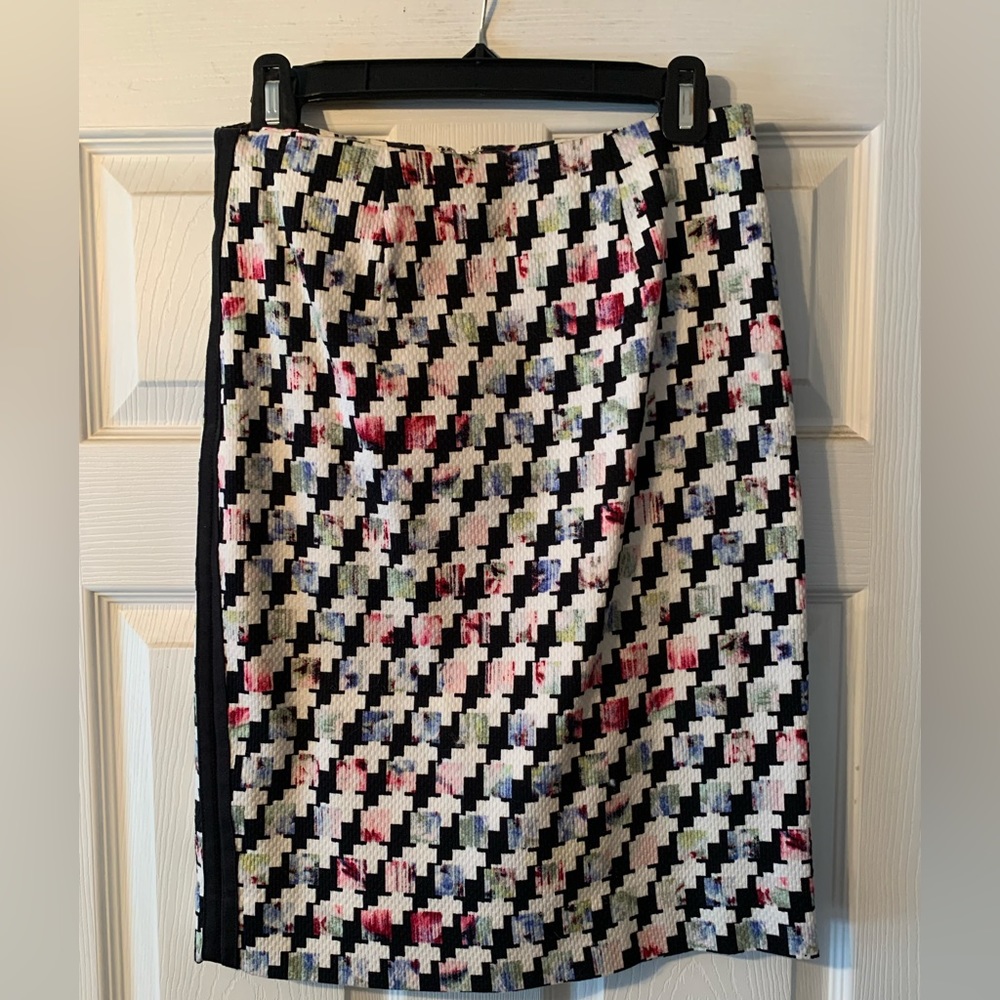 White House Black Market pencil skirt